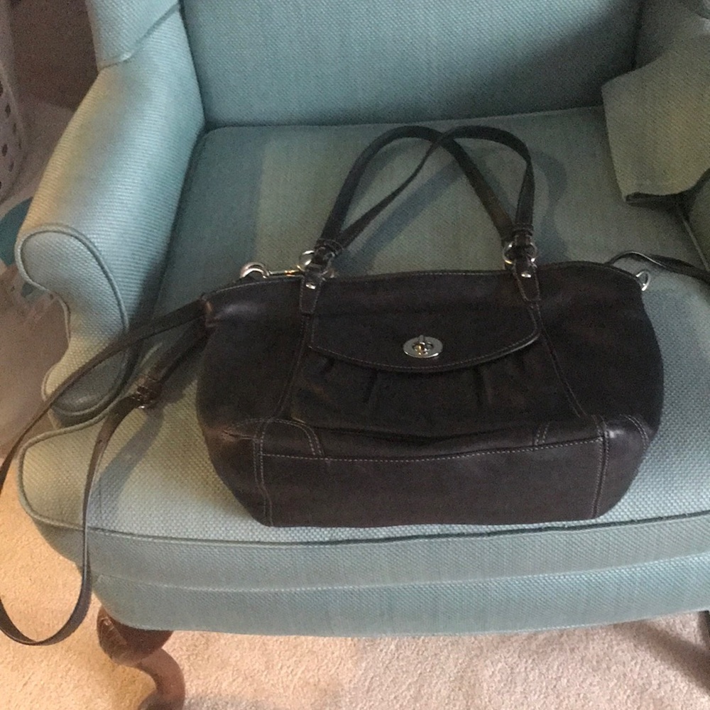 Coach purse with shoulder strap Silver hardware